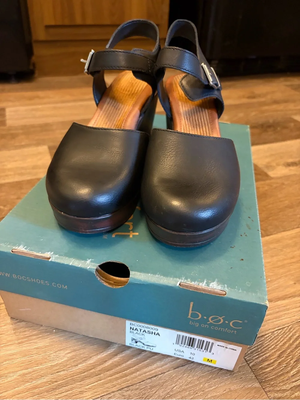 b.o.c. Black Leather Platform Mary Jane Heels